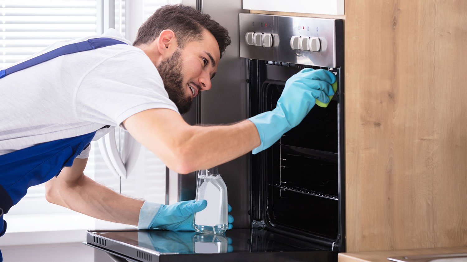 While the baking soda is doing the heavy work breaking up the goo in the oven