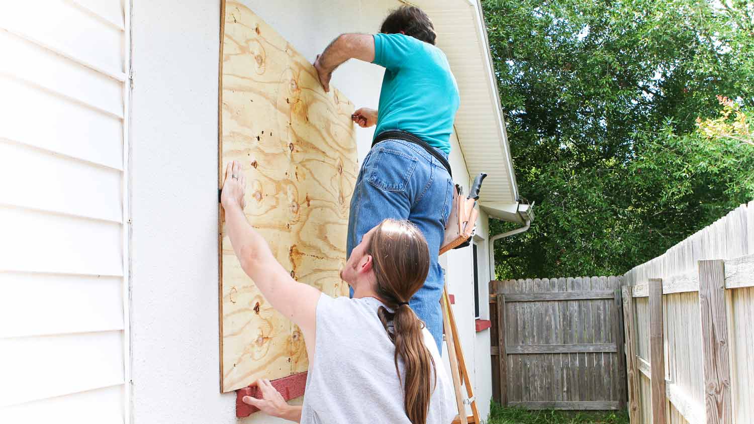 repair window from hurricane damage 