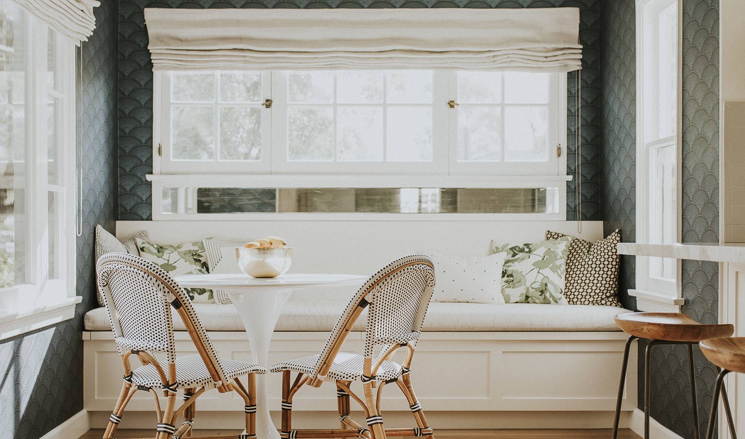 Dining room with roman shades