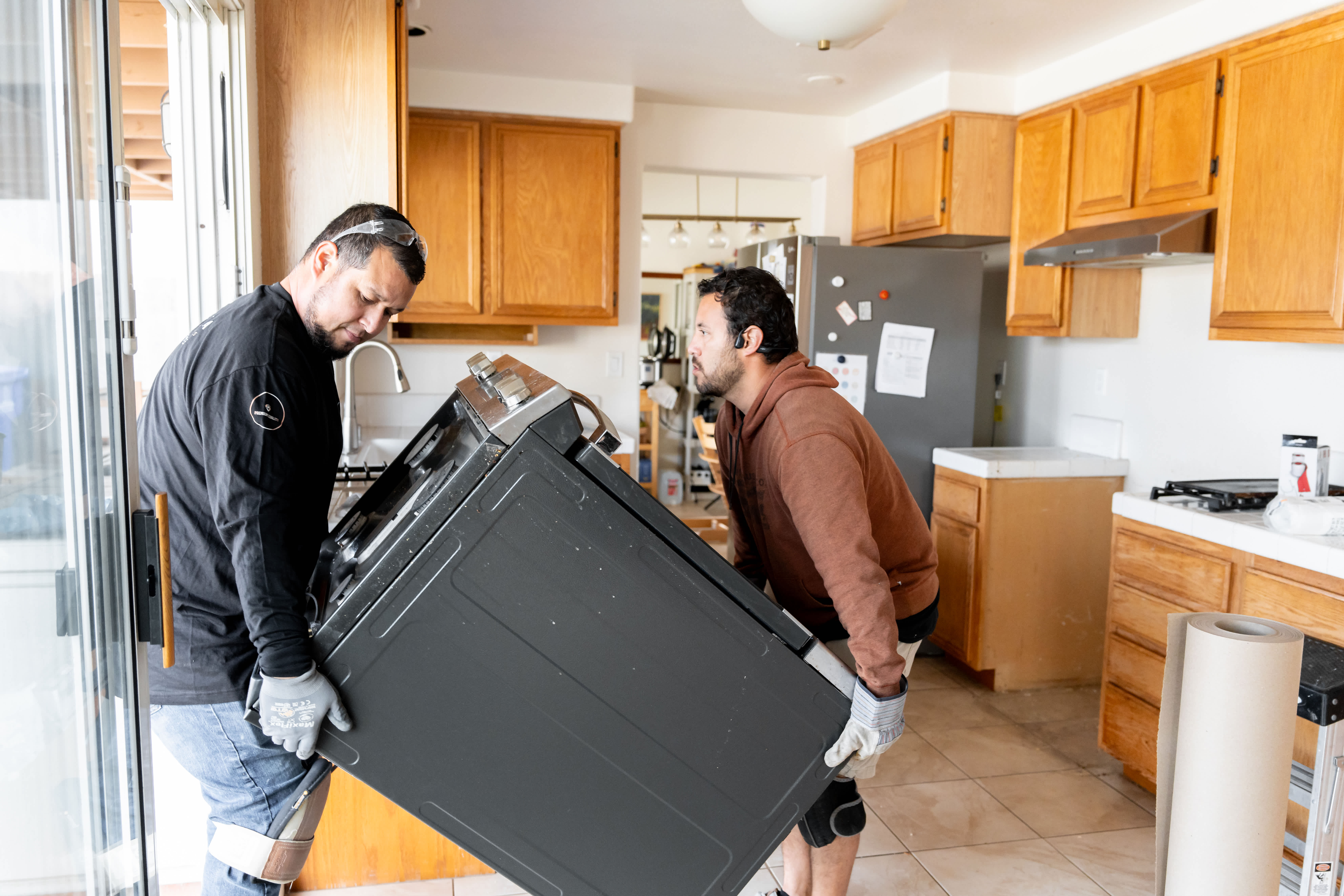 Removing kitchen appliances