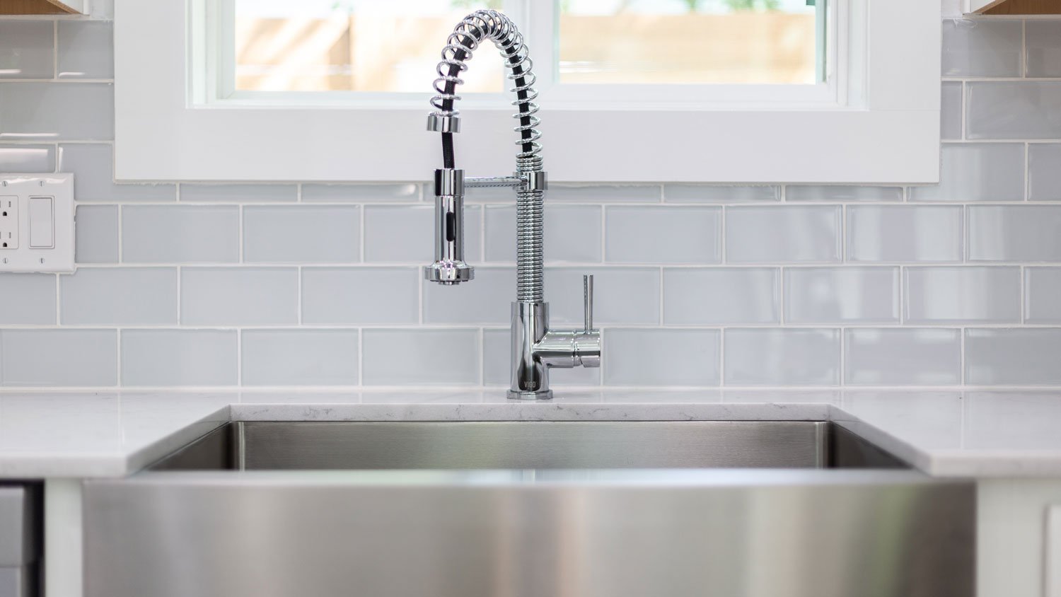 stainless steel farmhouse sink