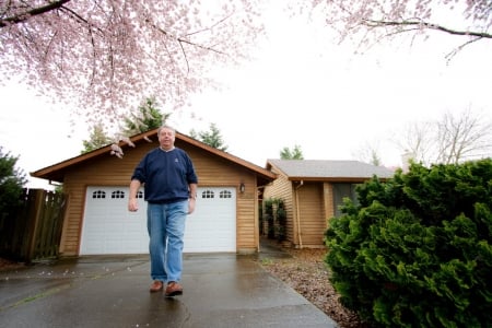 man walking in driveway, pain free, arch supports