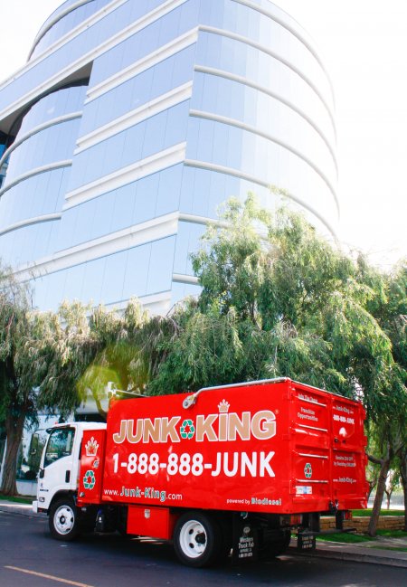 junk removal service hauling truck