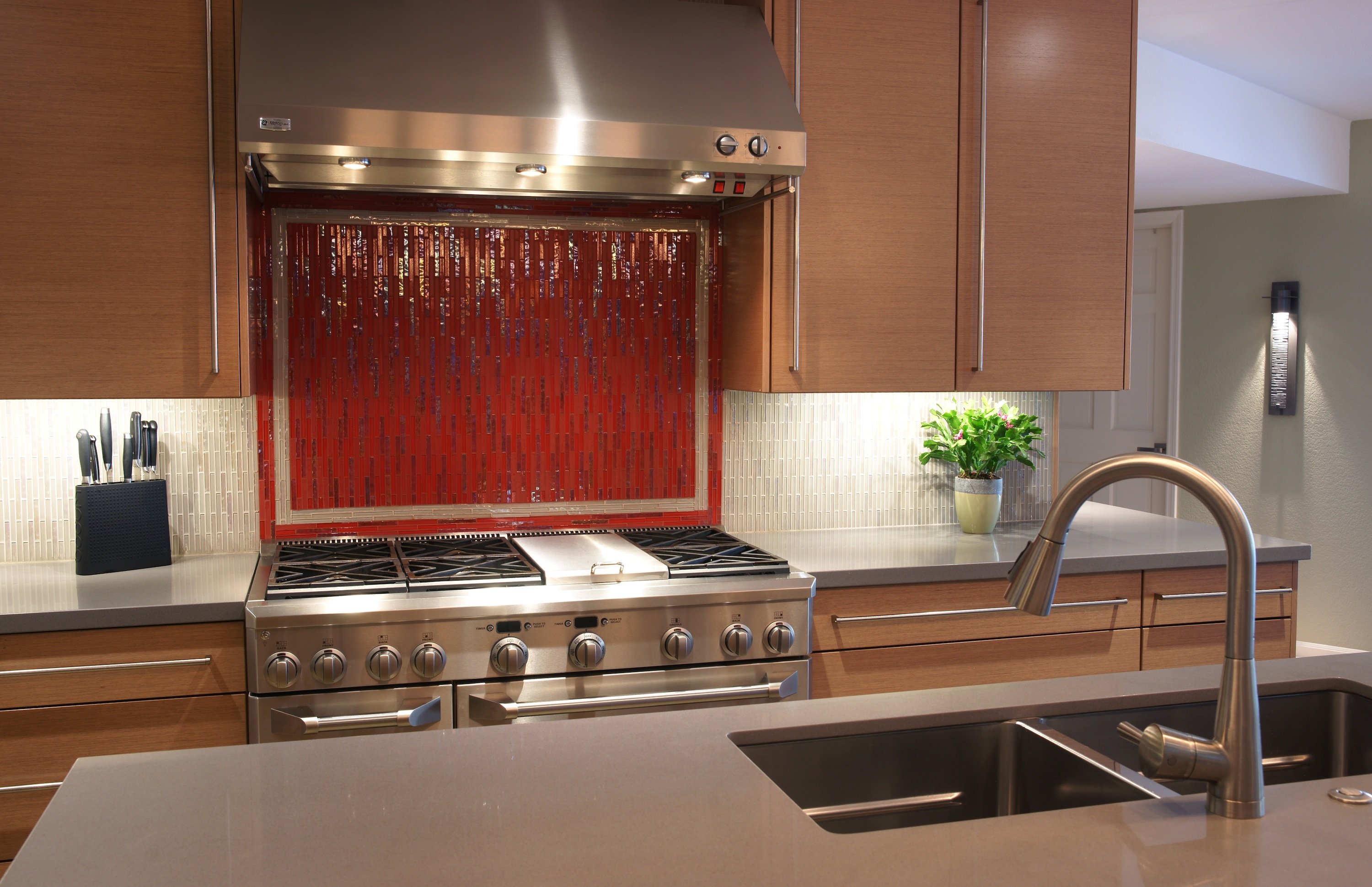 under-cabinet lighting