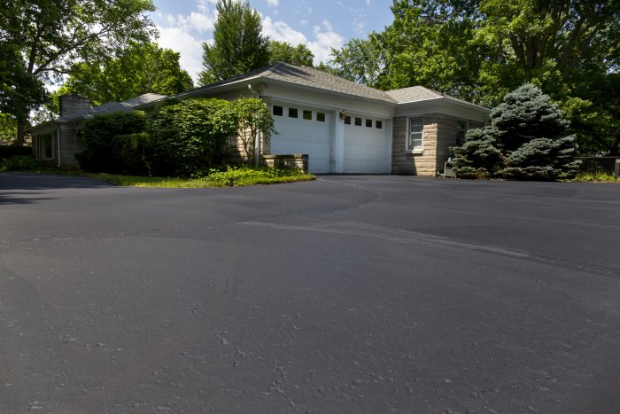 asphalt driveway for brick ranch house (Photo by Eldon Lindsay)