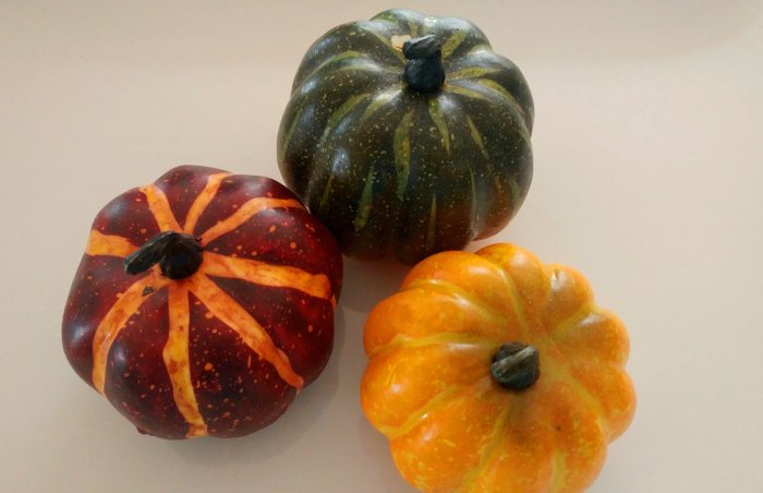 fake pumpkins for crafts