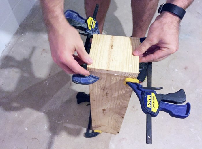 DIY floating shelf