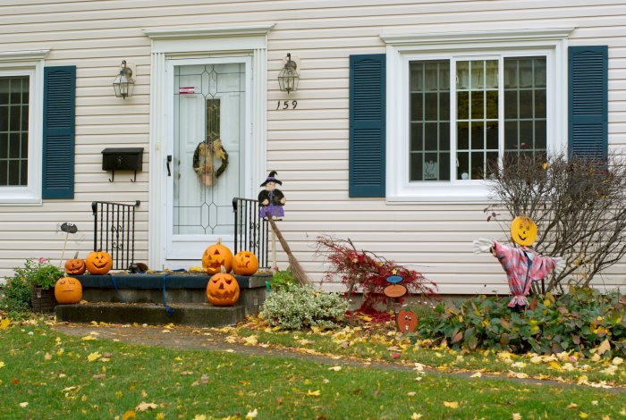 Halloween porch