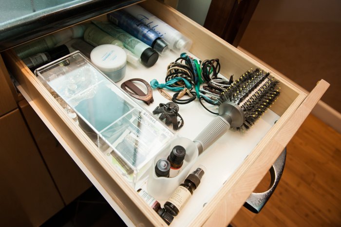 organized bathroom drawer