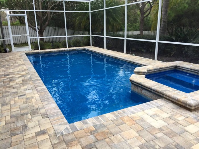 Pool and hot tub with lanai