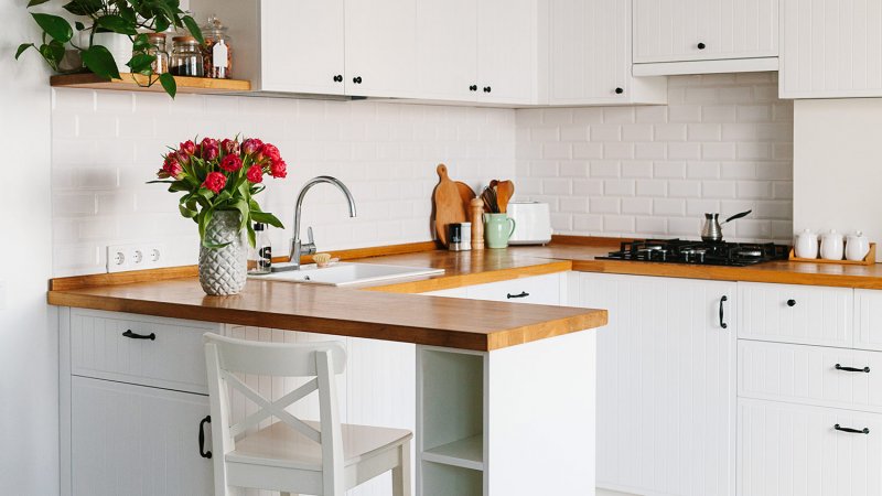 Butcher block counters (Photo by Sweetlaniko - stock.adobe.com)