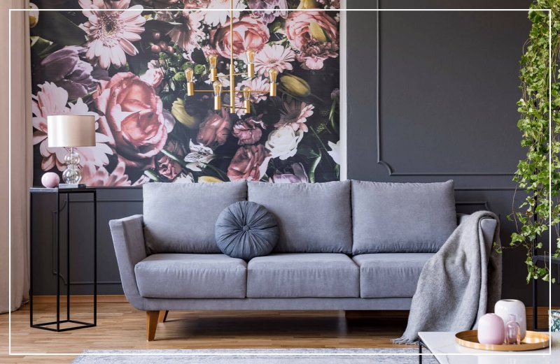 floral wallpaper accent wall (Photo by Photographee.eu/Shutterstock.com)