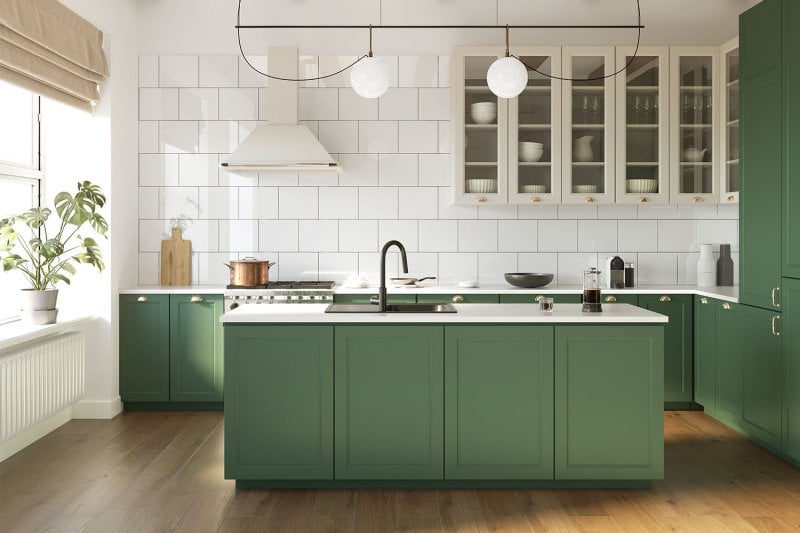 green and white kitchen design (Photo by Michael - stock.adobe.com)