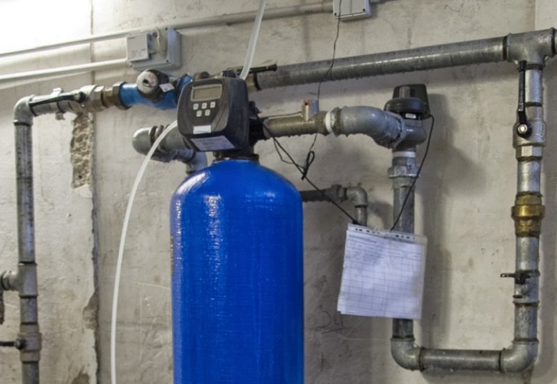 Home water softner (Photo by Lineas 1703 / iStock / Getty Images Plus / Getty Images)