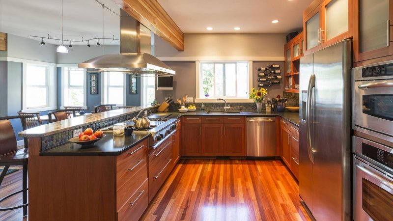 Hardwood in kitchen (Photo by ML Harris - stock.adobe.com)