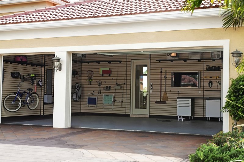 Well organized garage (Photo by JodiJacobson / E+ via Getty Images)