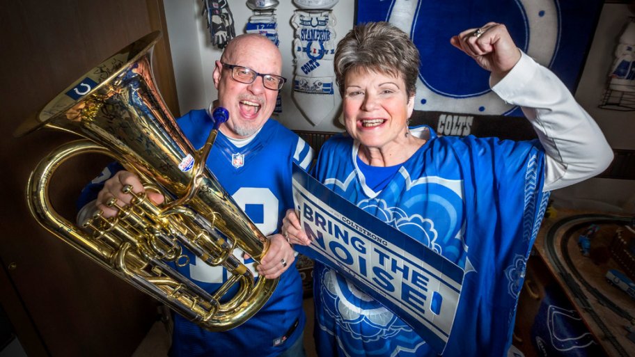Indianapolis Colts fans Ray and Diane Bridges