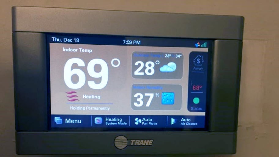 A digital thermostat