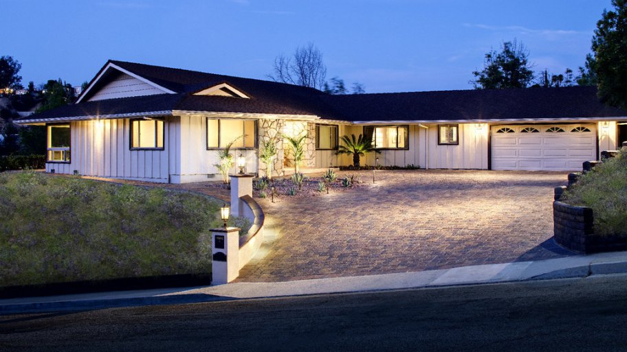 Paver driveway