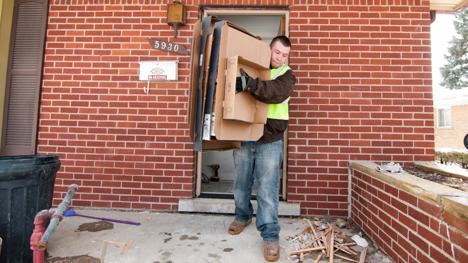 service provider removes trash from home
