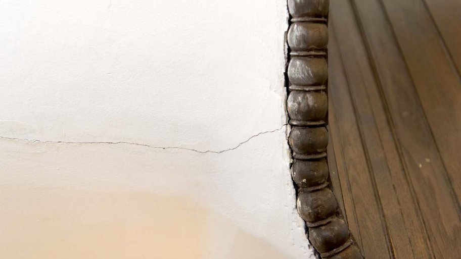Why Your Plaster Walls Crack Angi [Angie's List]