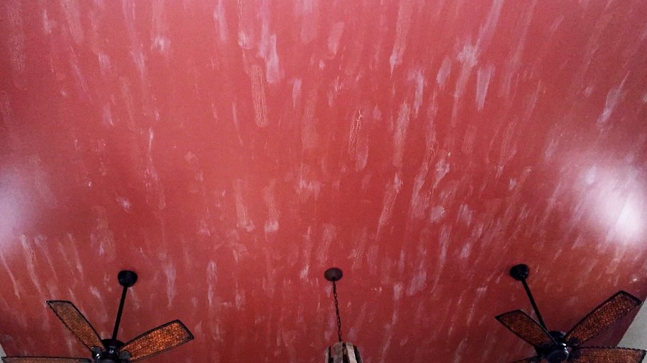 crackle paint technique on ceiling