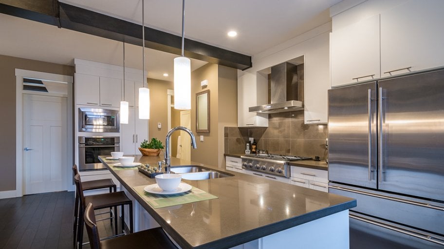 kitchen island with pendant lights