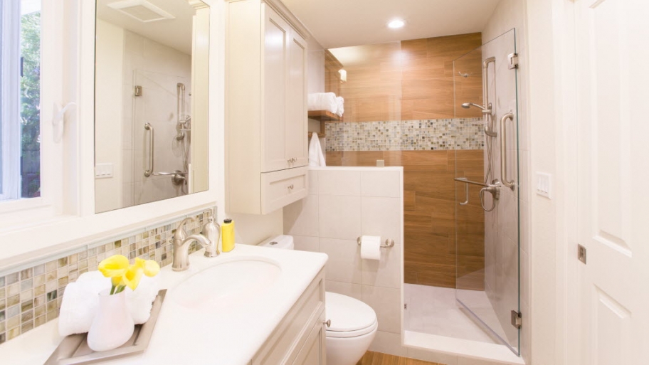 nicely done bathroom