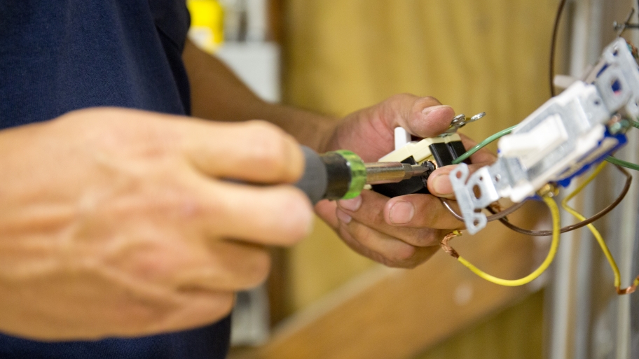 shoddy DIY electrical