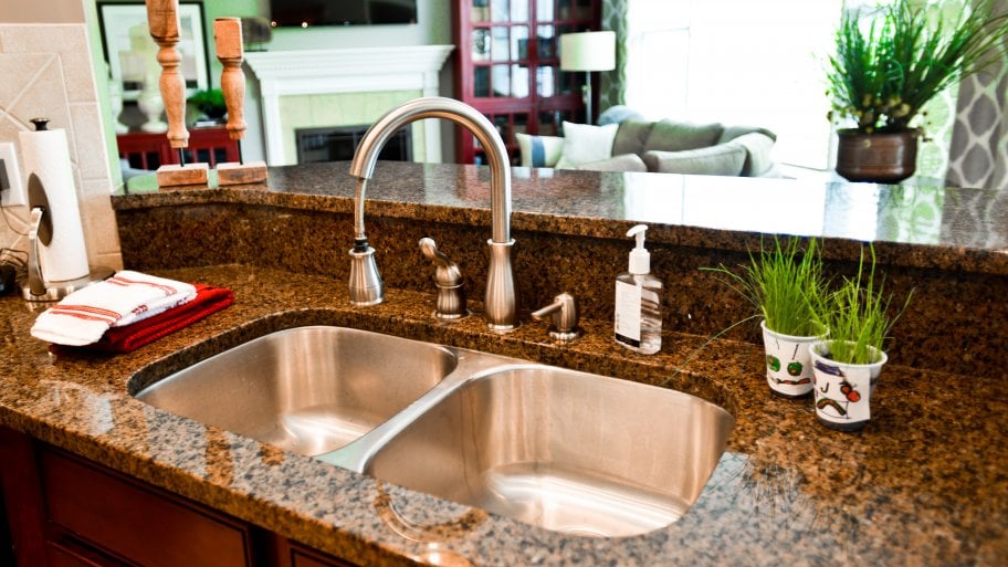 deep kitchen sink