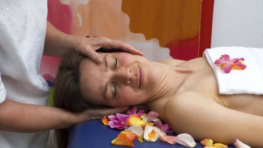 Lomi lomi massage