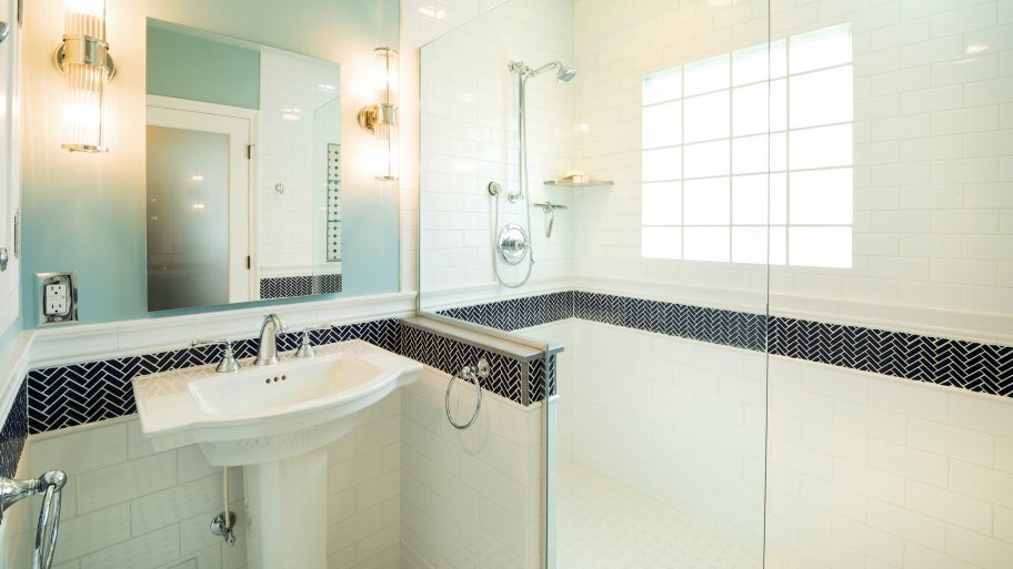 bathroom renovation with classic style