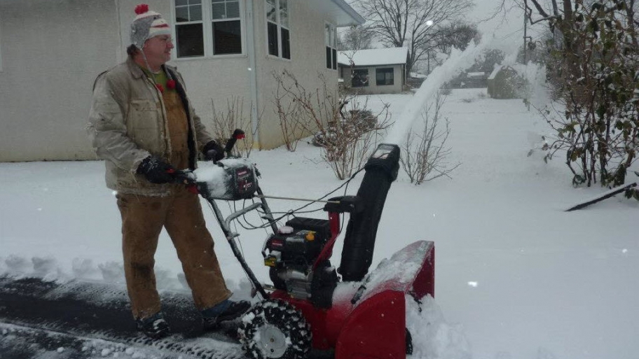 Snowblower in action