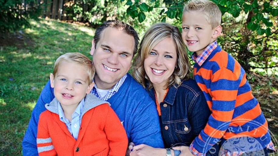 Family portrait by Fishers based photographer Portraiture Studio Family portrait by Fishers based photographer Portraiture Studio