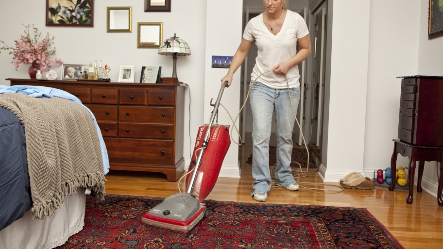 Clean Sweep What's the Best Way to Vacuum? Angi