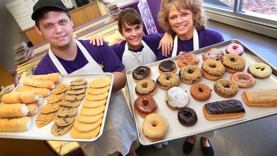 Regal Donuts & Bakery Beech Grove