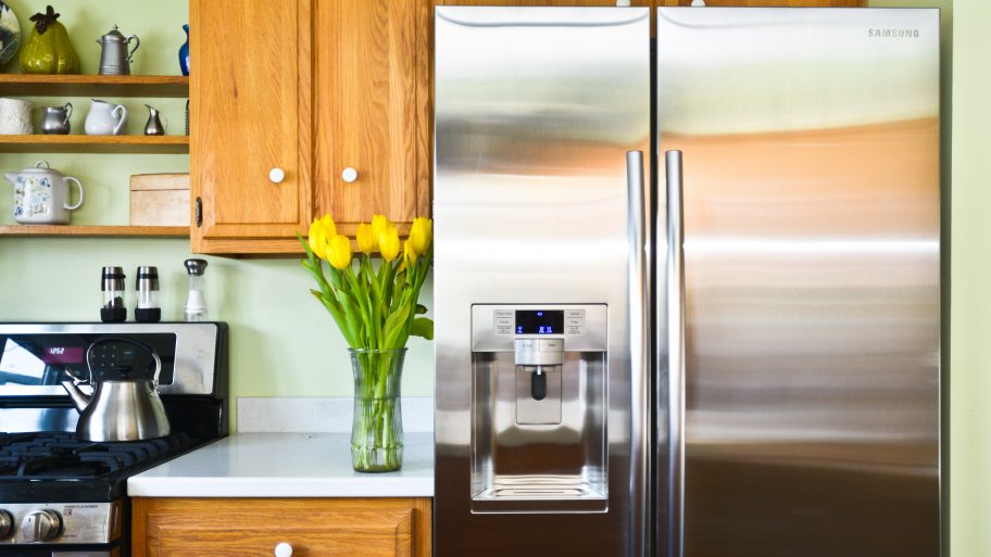 Refrigerator Smells How To Stop And Prevent Fridge Odor Angi Angie S List - How To Remove Musty Smell From Kitchen Cabinets Refrigerator Smells How To Stop And Prevent Fridge Odor Angi Angie S List - How To Remove Musty Smell From Kitchen Cabinets