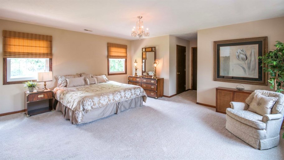 master bedroom with large open space