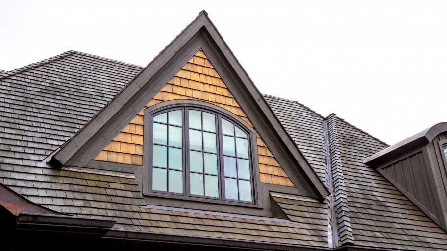 Cedar wood roof shingles