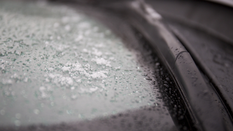 ice windshield wipers