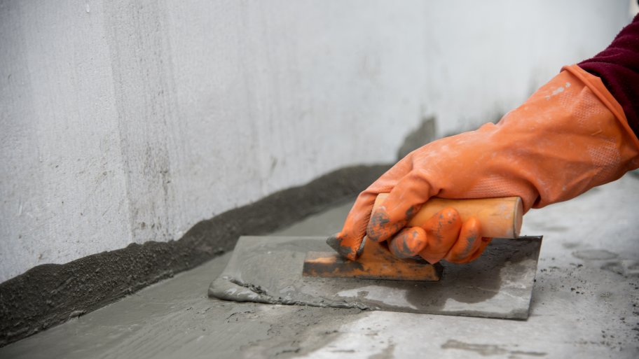 hand edging a concrete slab
