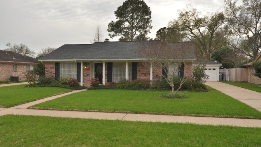 ranch house
