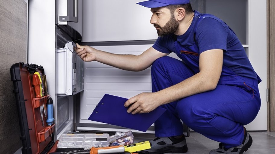 Refrigerator repairman