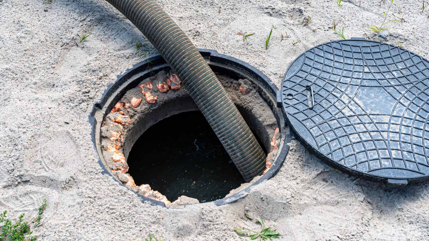 Suction of household wastewater