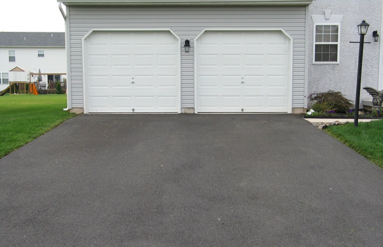 Tar and Chip Driveway