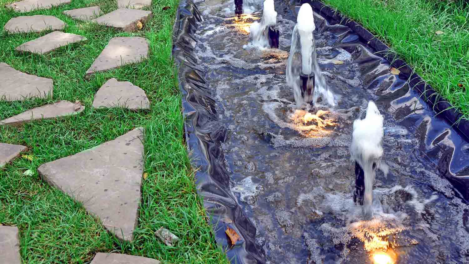 underwater lights in garden pond   