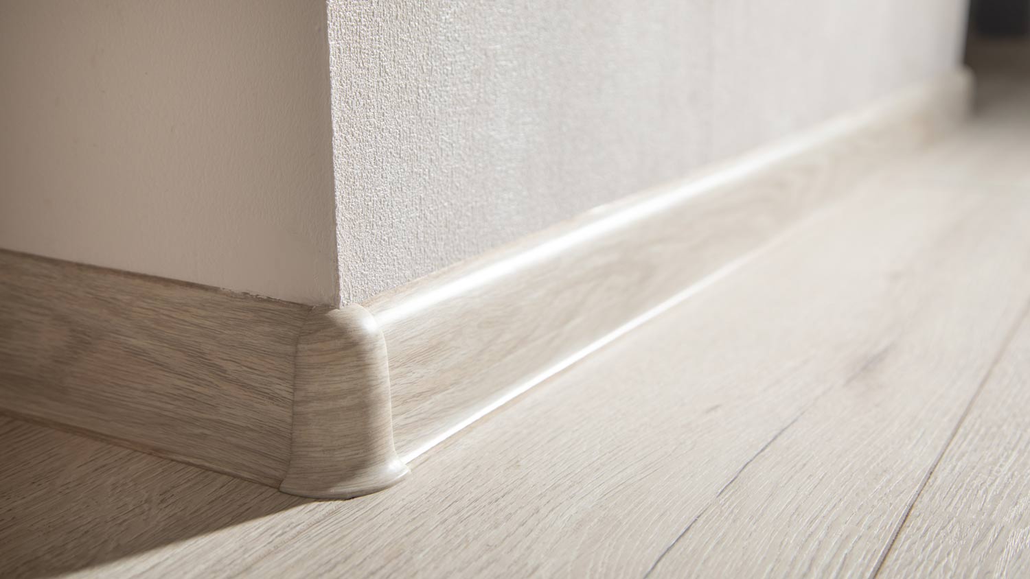 vinyl baseboard corner