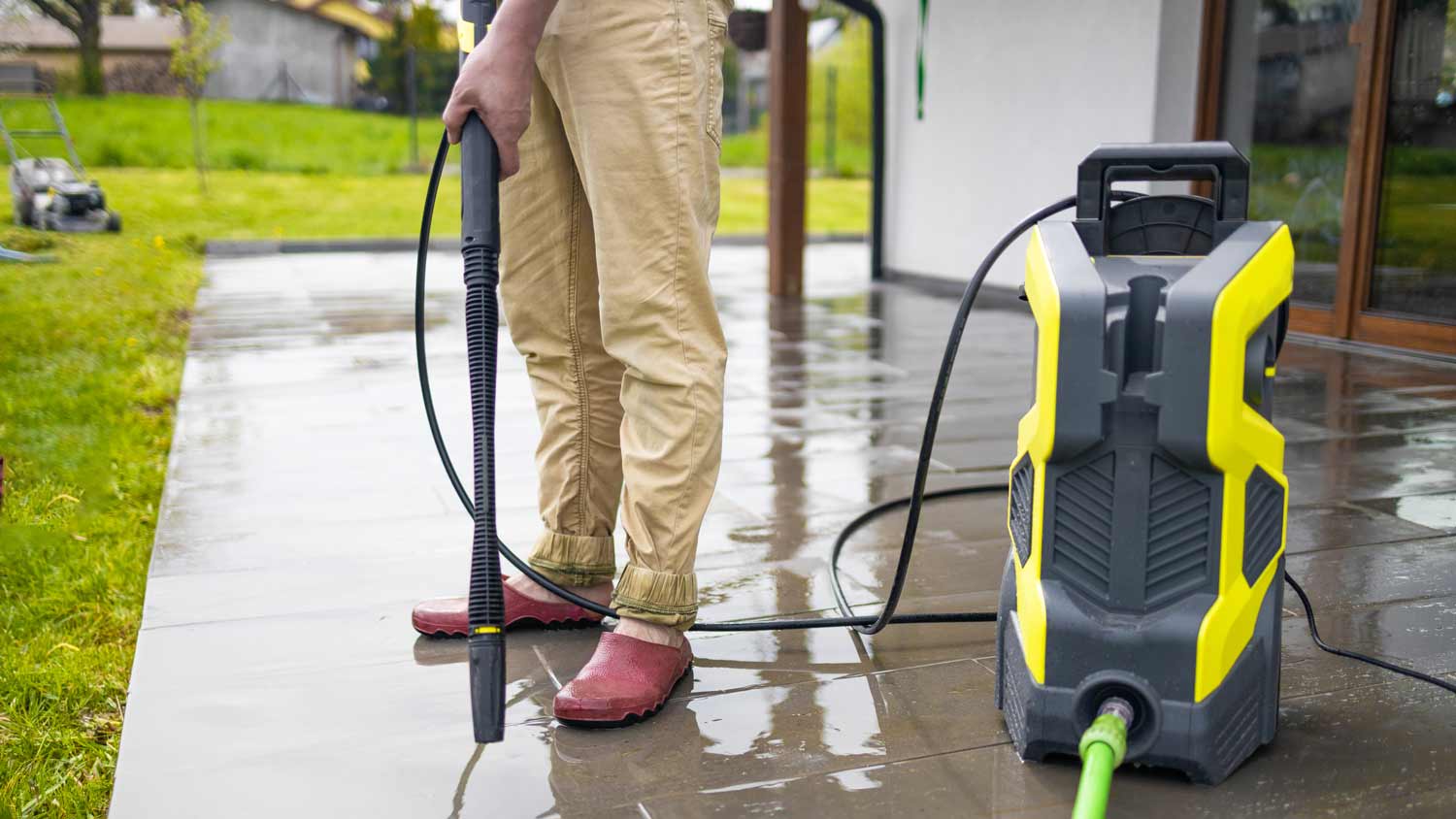 pressure washer wet concrete