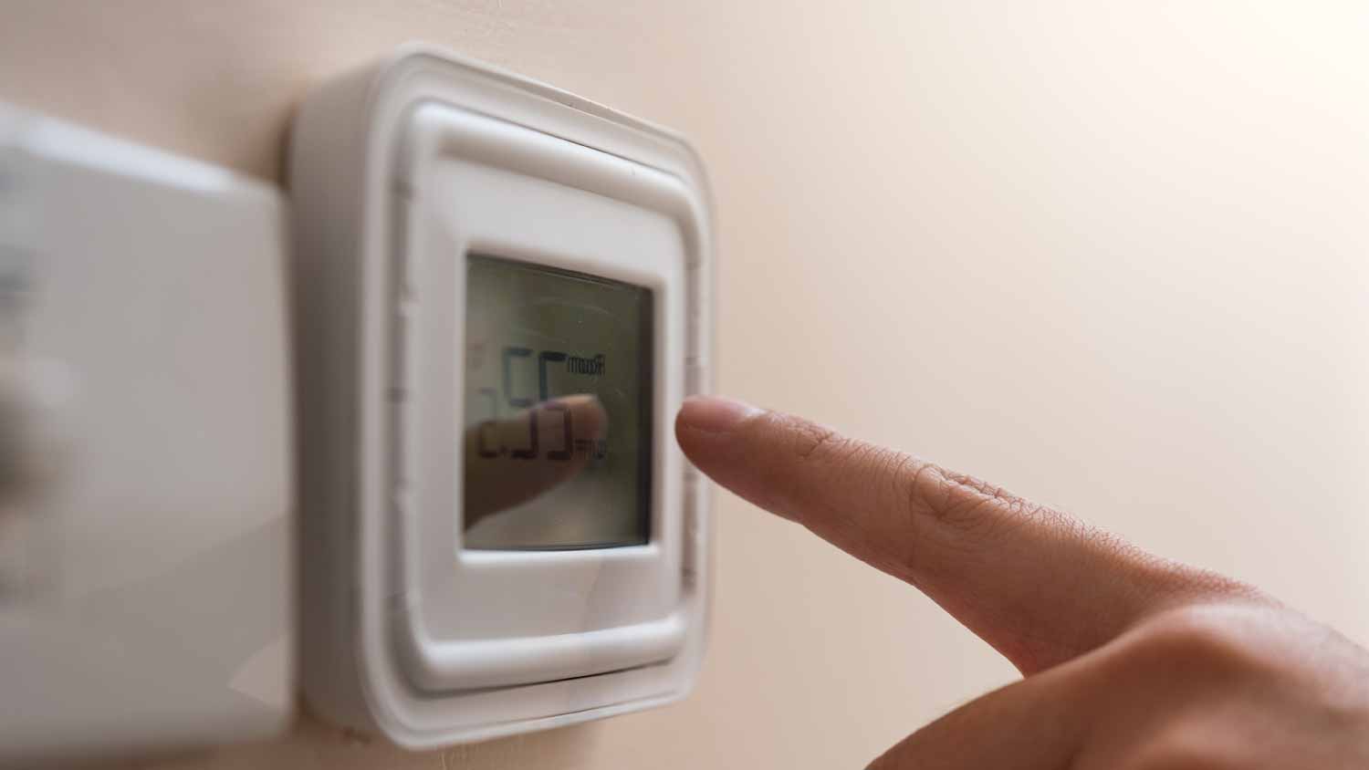 A wireless thermostat control