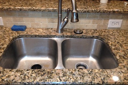 grease can clog a kitchen sink drain